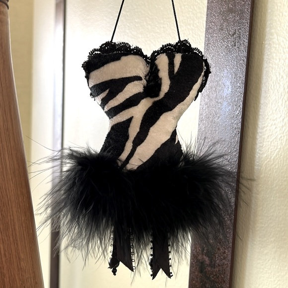 HP Snickelldoodles Zebra Bustier Sachet ❤️ - Picture 2 of 9